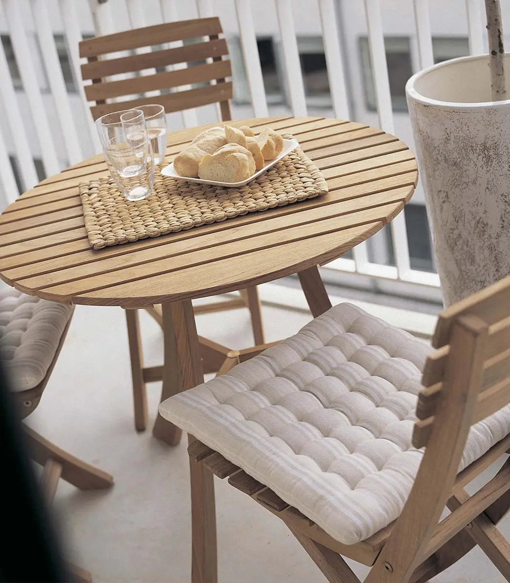 classic-wooden-chair-3 Classic wooden chair - Image 3